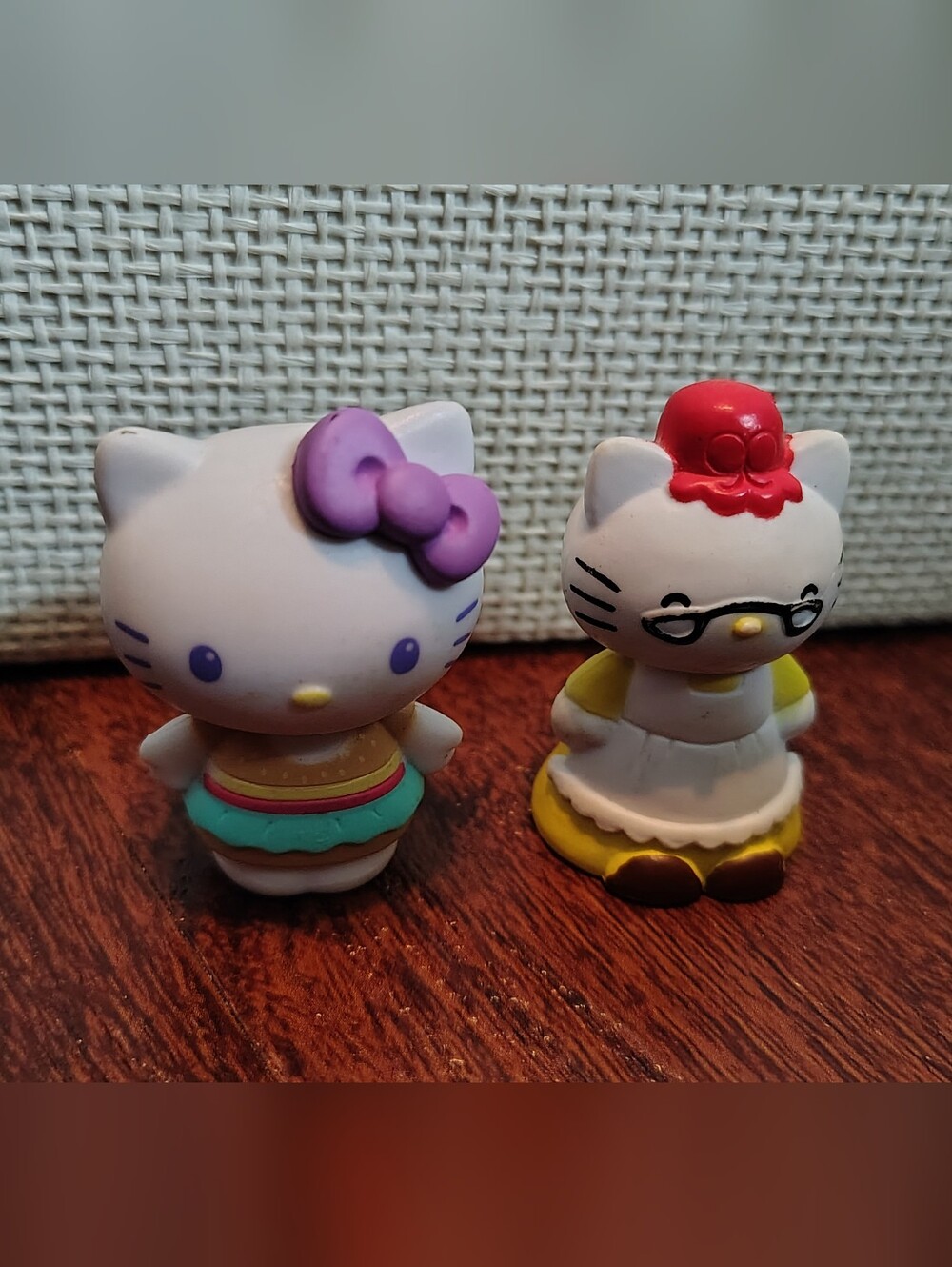 Hello Kitty Figures (2 inches)